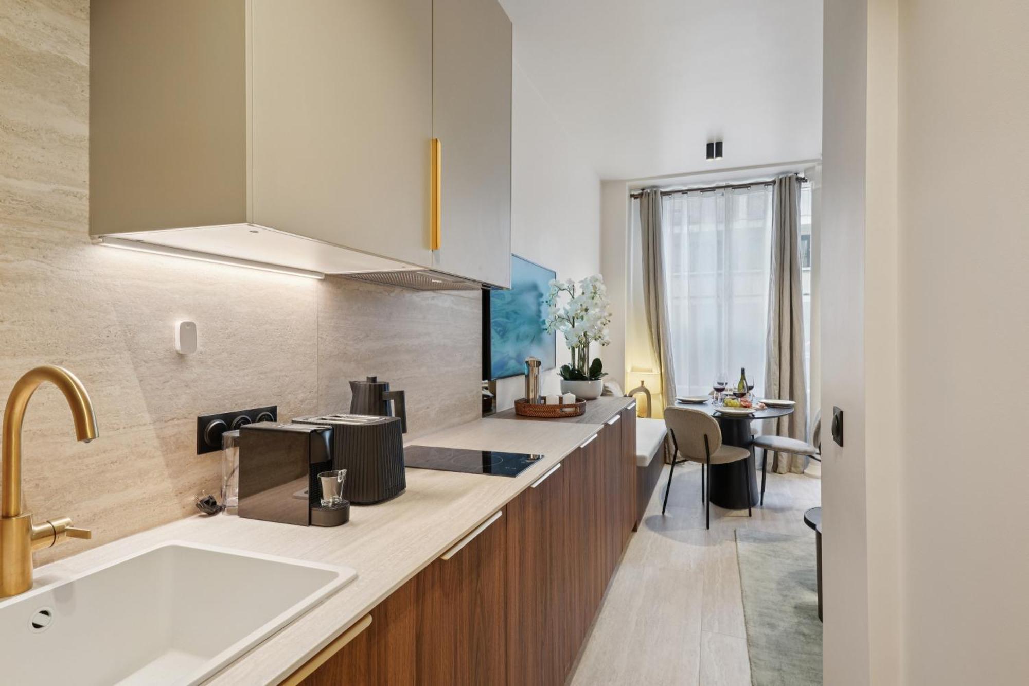 Lavie Maison - Eiffel Balneo Hotel
